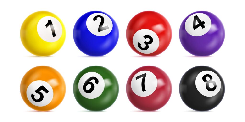 kuvassa näkyy kenopalloja eri numeroilla